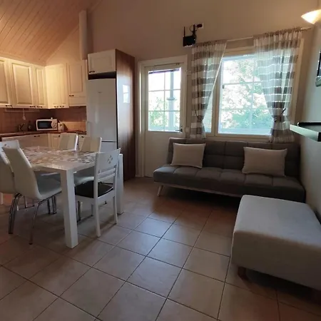 Βίλα Iris 3, Himos